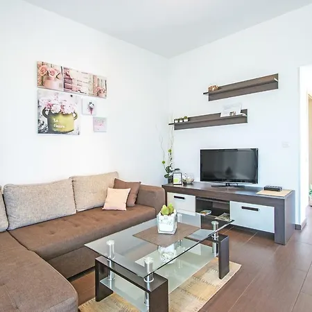 Bolt Appartement Pula